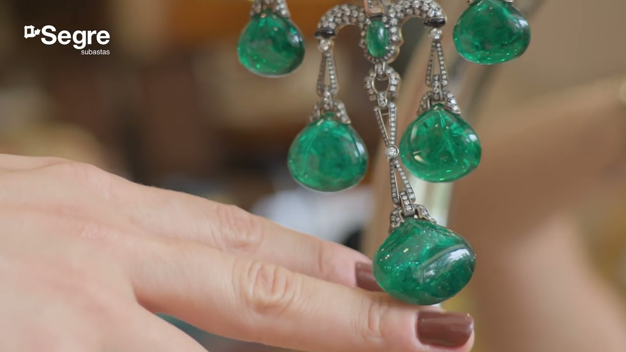 Imagen para artículo Broche de chupones de esmeraldas